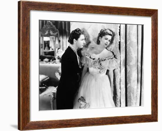 Rebecca, Judith Anderson, Joan Fontaine, 1940-null-Framed Photo