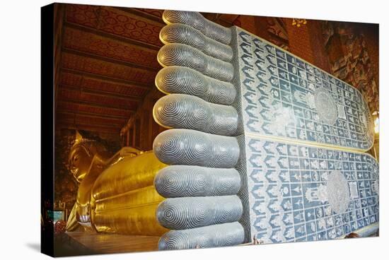 Reclining Buddha, Wat Pho (Wat Phra Chetuphon), Bangkok, Thailand, Southeast Asia, Asia-null-Stretched Canvas