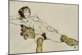 Reclining Female Nude with Legs Spread, 1914-Egon Schiele-Mounted Giclee Print