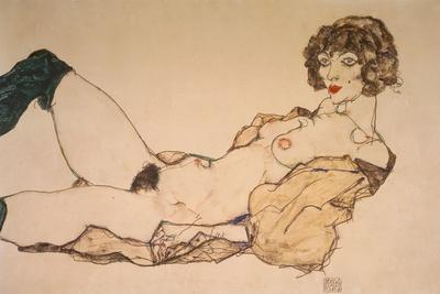 https://imgc.allpostersimages.com/img/posters/reclining-nude-in-green-stockings-1914_u-L-Q1I8HTT0.jpg?artPerspective=n