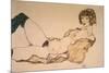 Reclining Nude in Green Stockings, 1914-Egon Schiele-Mounted Giclee Print