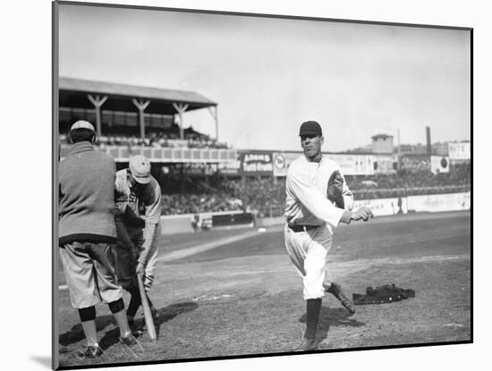 Red Ames, NY Giants, Baseball Photo - New York, NY-Lantern Press-Mounted Art Print