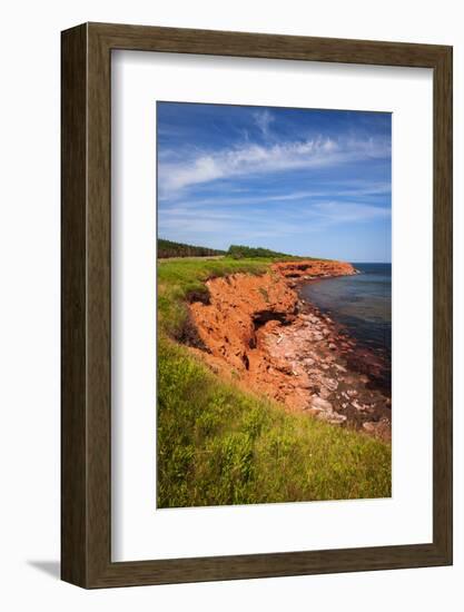 Red Cliffs of Prince Edward Island Atlantic Coast in Green Gables Shore, Pei, Canada.-elenathewise-Framed Photographic Print