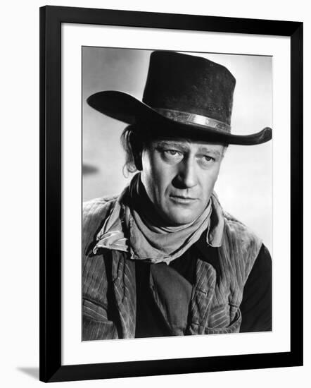 RED RIVER, 1948 directed by HOWARD HAWKS John Wayne (b/w photo)-null-Framed Photo