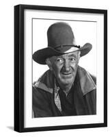 RED RIVER, 1948 directed by HOWARD HAWKS Walter Brennan (b/w photo)-null-Framed Photo