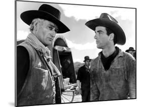 Red River, John Wayne, Montgomery Clift, 1948-null-Mounted Photo