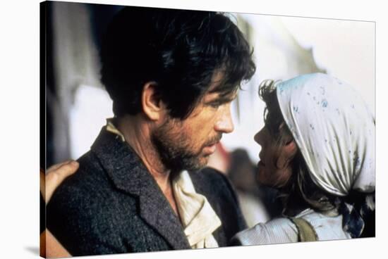 REDS, 1981 directed by WARREN BEATTY Warren Beatty and Diane Keaton (photo)-null-Stretched Canvas