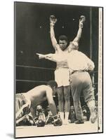 Referee John Lobianco Waves Champion Cassius Clay to a Corner-null-Mounted Photographic Print