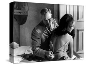 REFLECTION IN A GOLDEN EYE, 1967 directed by JOHN HUSTON Marlon Brando / Elizabeth Taylor (b/w phot-null-Stretched Canvas