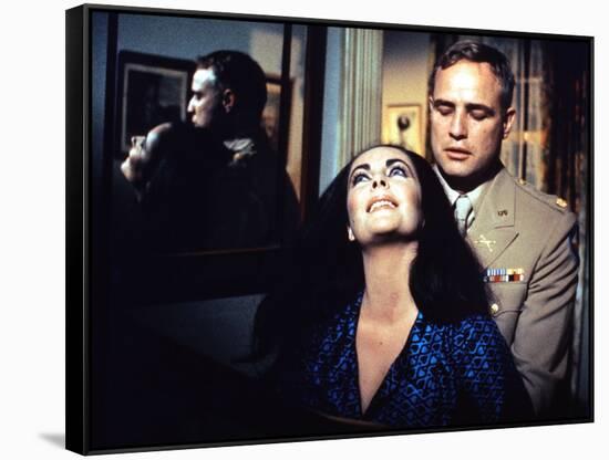 REFLECTIONS IN A GOLDEN EYE, 1967 directed by JOHN HUSTON Elizabeth Taylor / Marlon Brando (photo)-null-Framed Stretched Canvas