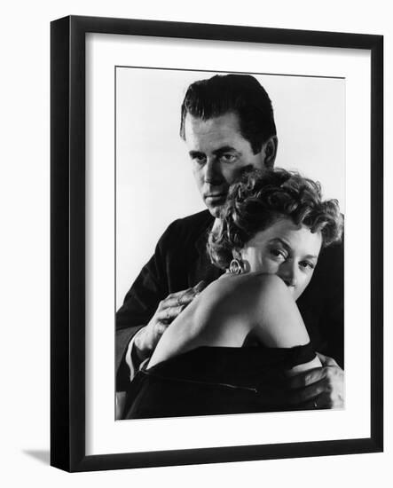 Reglement by Comptes THE BIG HEAT by FritzLang with Glenn Ford and Gloria Grahame, 1953 (b/w photo)-null-Framed Photo