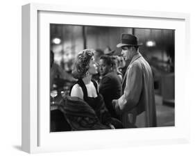 Reglement by Comptes THE BIG HEAT by FritzLang with Glenn Ford and Gloria Grahame, 1953 (b/w photo)-null-Framed Photo