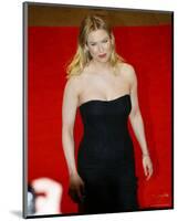 Renee Zellweger-null-Mounted Photo