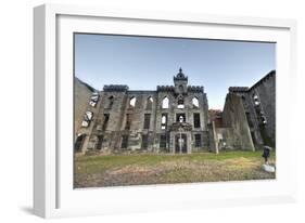 Renwick Smallpox Hospital, Roosevelt Island, New York-demerzel21-Framed Photographic Print