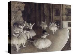 Répétition d'un ballet sur la scène-Edgar Degas-Stretched Canvas