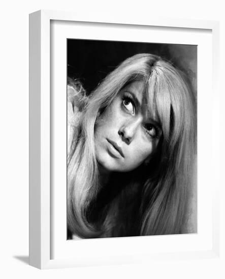 REPULSION, 1965 directed by ROMAN POLANSKI Catherine Deneuve (b/w photo)-null-Framed Photo