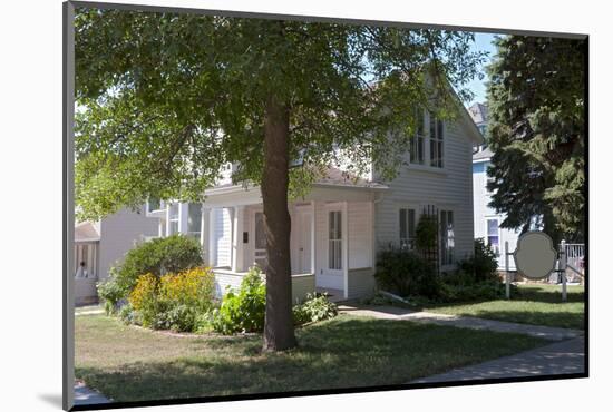 Residence of Friend of Writer in Mankato-jrferrermn-Mounted Photographic Print