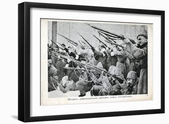 Revolutionaries Armed with Rifles, Russian Revolution, October 1917-null-Framed Giclee Print