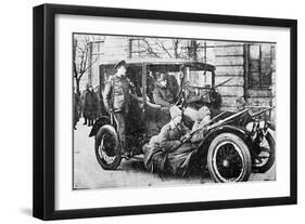 Revolutionary Guards in Petrograd, Russia, Russian Revolution, 1917-null-Framed Giclee Print