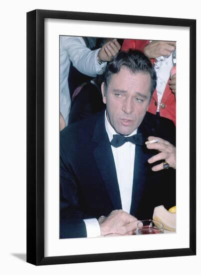 Richard Burton-null-Framed Photo