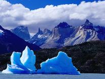 Icebergs in Lake Grey and Mountains of the Macizo Paine Massif, Patagonia, Chile-Richard I'Anson-Photographic Print