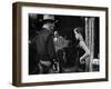RIO BRAVO, 1959 directed by HOWARD HAWKS John Wayne (b/w photo)-null-Framed Photo