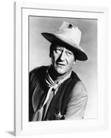 RIO BRAVO, 1959 directed by HOWARD HAWKS John Wayne (b/w photo)-null-Framed Photo