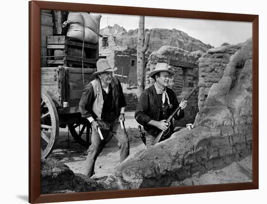 RIO BRAVO, 1959 directed by HOWARD HAWKS John Wayne (b/w photo)-null-Framed Photo