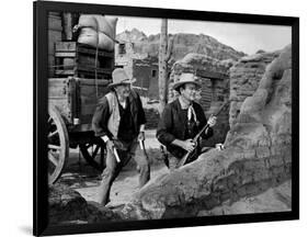 RIO BRAVO, 1959 directed by HOWARD HAWKS John Wayne (b/w photo)-null-Framed Photo