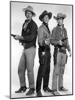 RIO BRAVO, 1959 directed by HOWARD HAWKS John Wayne, Dean Martin and Ricky Nelson (b/w photo)-null-Mounted Photo