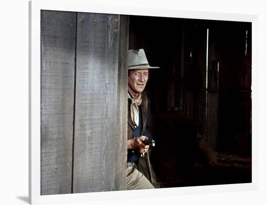 RIO BRAVO, 1959 directed by HOWARD HAWKS John Wayne (photo)-null-Framed Photo