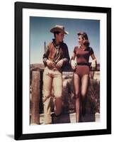 RIO BRAVO, 1959 directed by HOWARD HAWKS On the set, Ricky Nelson and Angie Dickinson (photo)-null-Framed Photo