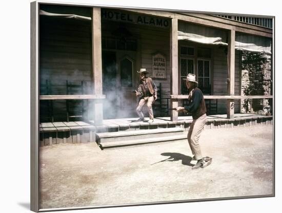 RIO BRAVO, 1959 directed by HOWARD HAWKS Ricky Nelson and John Wayne (photo)-null-Framed Photo