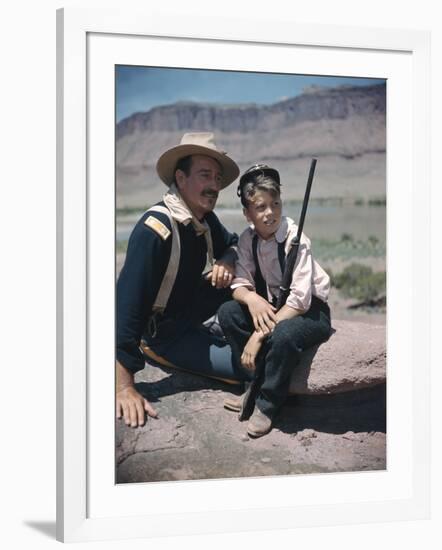 RIO GRANDE, 1950 directed by JOHN FORD John Wayne and his son Patrick (photo)-null-Framed Photo