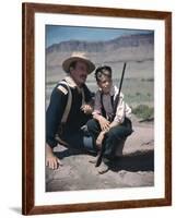 RIO GRANDE, 1950 directed by JOHN FORD John Wayne and his son Patrick (photo)-null-Framed Photo