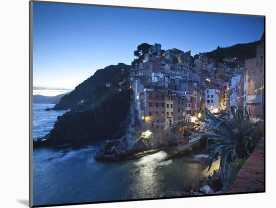 Riomaggiore, Cinque Terre, Riviera Di Levante, Liguria, Italy-Jon Arnold-Mounted Photographic Print