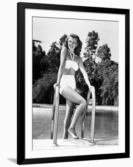 Rita Hayworth, 1945-null-Framed Photographic Print