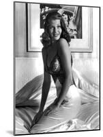 RITA HAYWORTH (b/w photo)-null-Mounted Photo