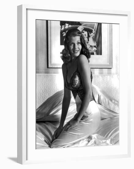 RITA HAYWORTH (b/w photo)-null-Framed Photo