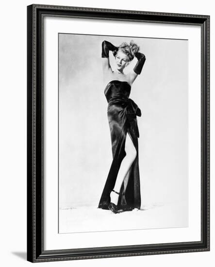 Rita Hayworth, Gilda, 1946-null-Framed Photographic Print