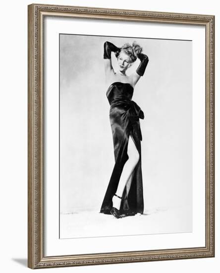 Rita Hayworth, Gilda, 1946-null-Framed Photographic Print