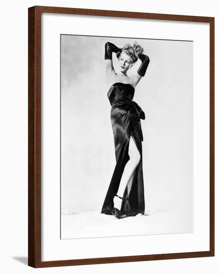 Rita Hayworth, Gilda, 1946-null-Framed Photographic Print