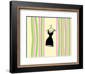 Robe sur Rose et Vert-null-Framed Art Print