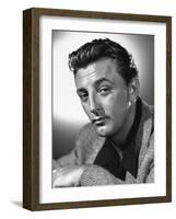 Robert Mitchum, 1946-null-Framed Photographic Print