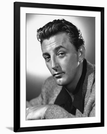 Robert Mitchum, 1946-null-Framed Photographic Print