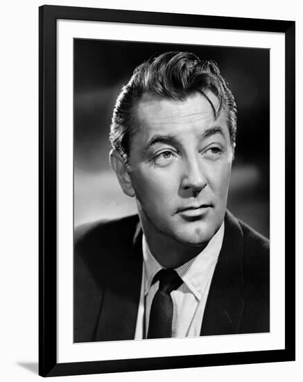 ROBERT MITCHUM, 1960 (b/w photo)-null-Framed Photo