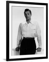 ROBERT MITCHUM early 50'S (b/w photo)-null-Framed Photo