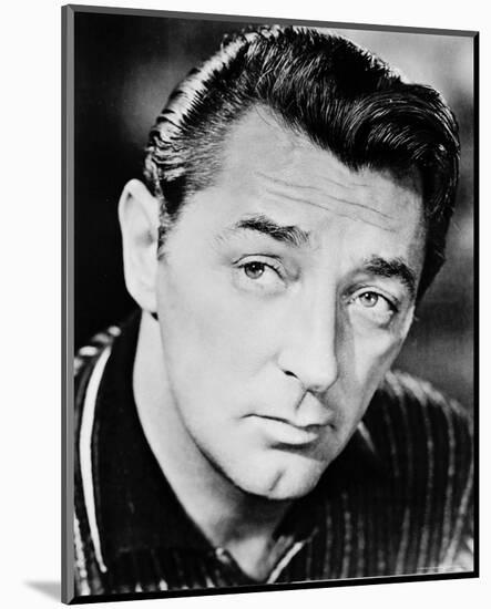 Robert Mitchum-null-Mounted Photo