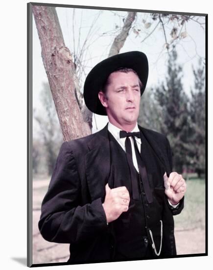 Robert Mitchum-null-Mounted Photo