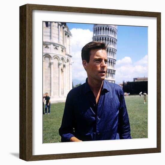 Robert Wagner-null-Framed Photo